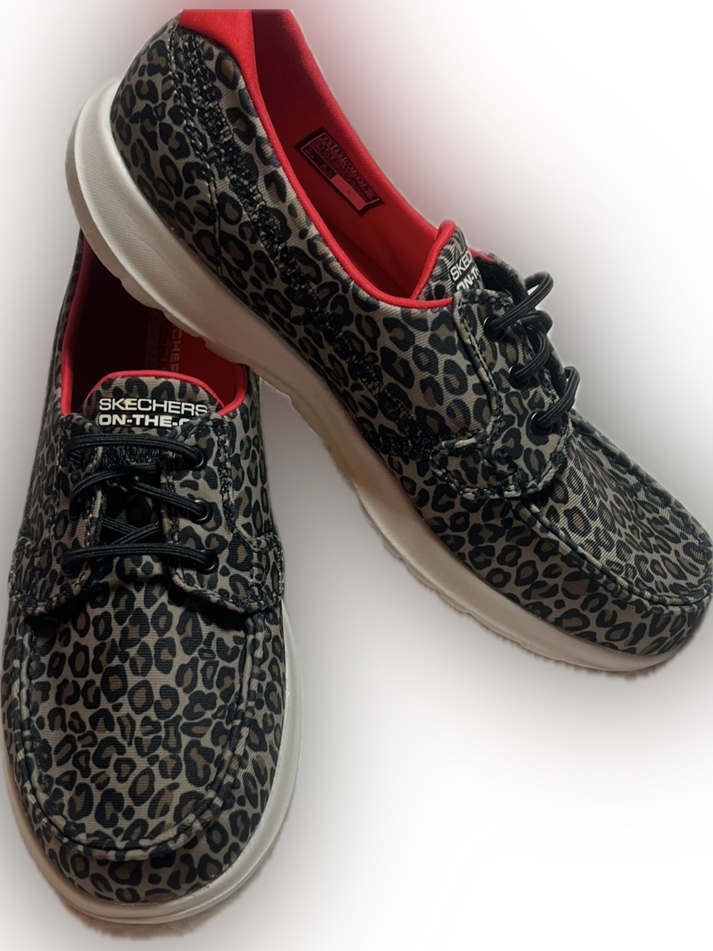 NWOT-Skechers Performance GO WALK Lite So Purrty Slip-On Boat Shoes
